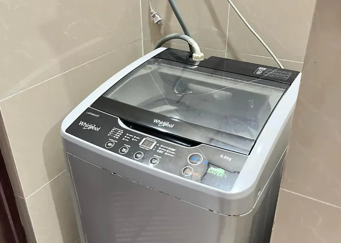 Walking Distance Across Naia T3 Airport
